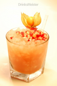 Alkoholfri drink med granatæble og ananas