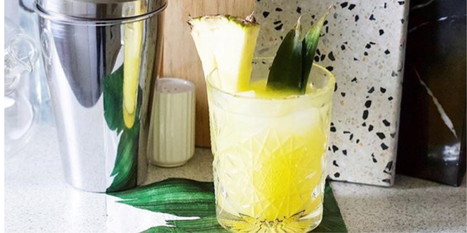 COCKTAIL FRIDAY – PINEAPPEL FIZZ!